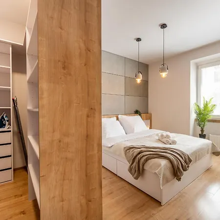 Blizko Stanice Podtatranskeho 1 Center 4 * Košice